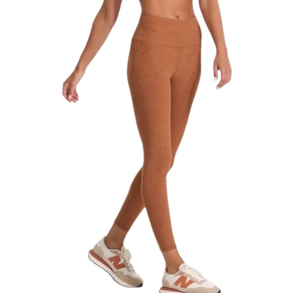 Vuori Women’s Clean Elevation Dreamknit Leggings In Hazelnut Heather Size M - Picture 2 of 13